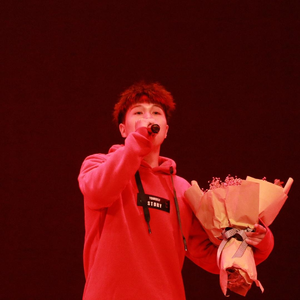 穿女装被c到高潮好爽
